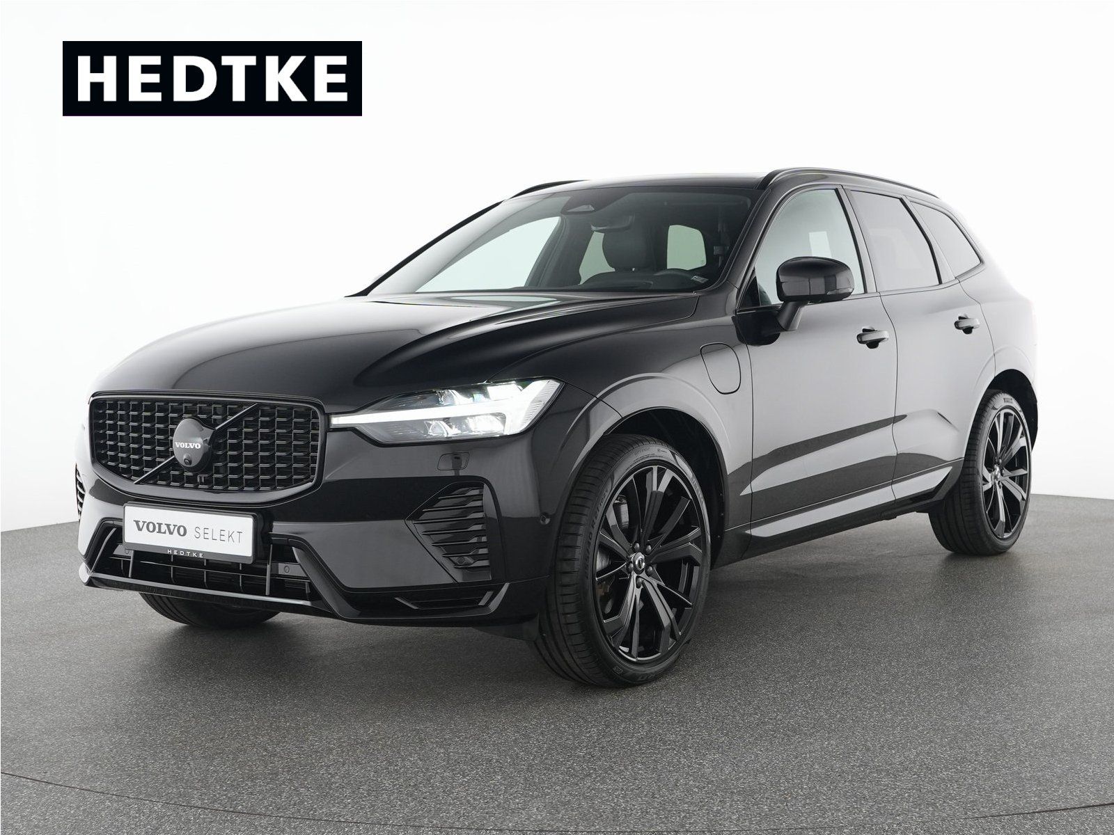 Volvo XC60 T6 AWD Plug-in Hybrid Plus Black Edition