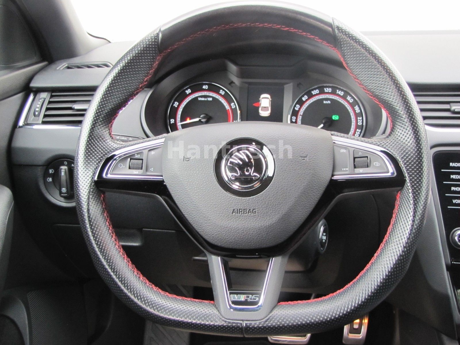 Fahrzeugabbildung SKODA Octavia Lim. RS 2.0l TSI 245PS 7-Gang DSG