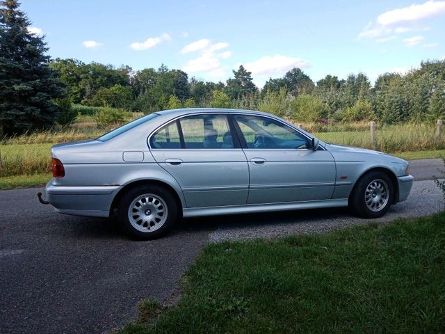 BMW e 39 525d