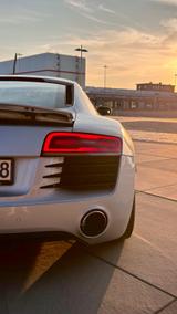 Audi R8 4.2 FSI S tronic quattro - Liebhaber Auto - Audi R8: Tron