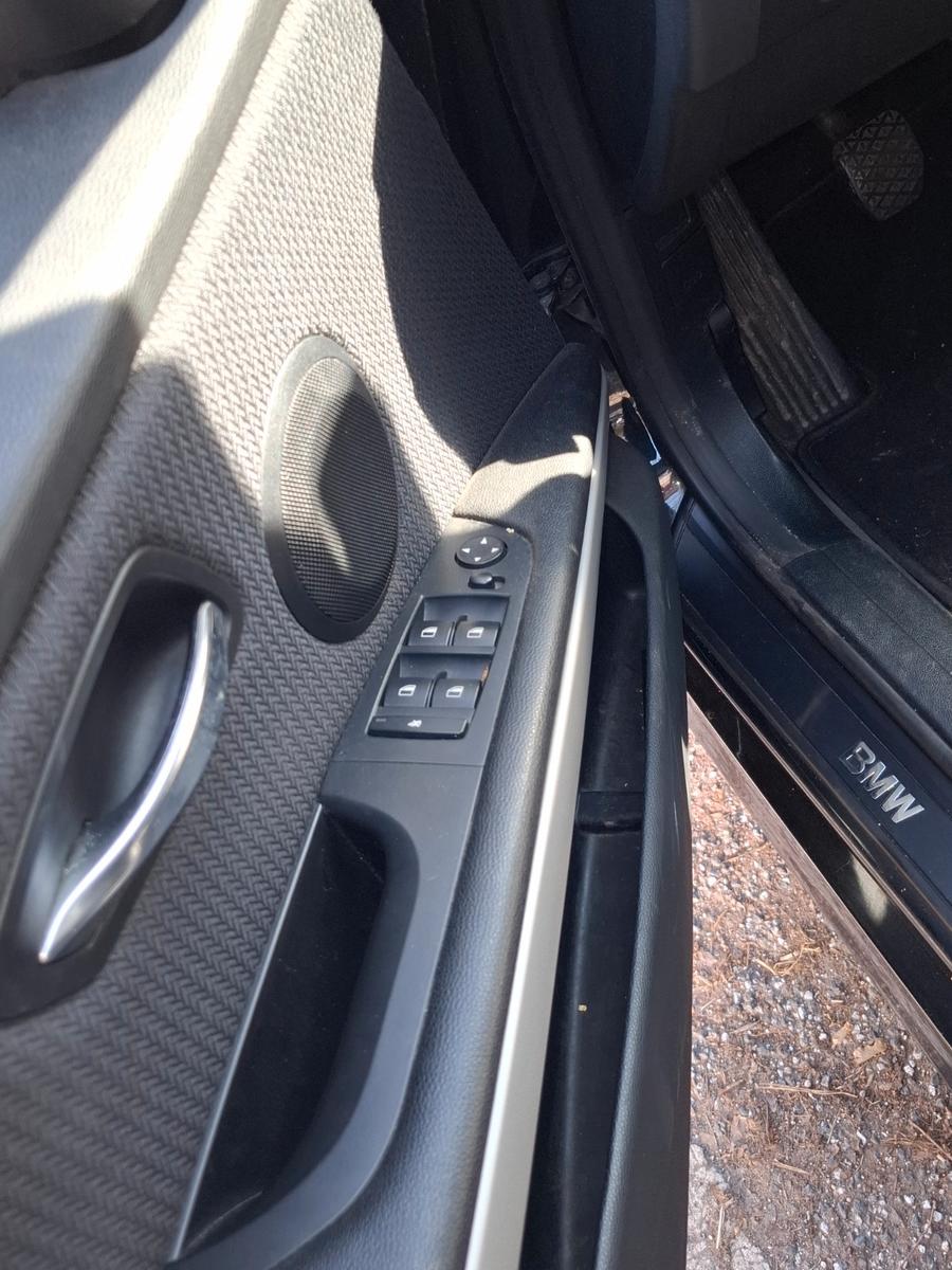 BMW 316 2011 — photo 9