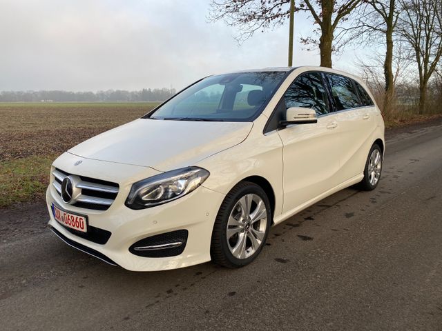 Mercedes-Benz B 180 B -Klasse CDI W246 nur 64Tkm Navi Gepflegt