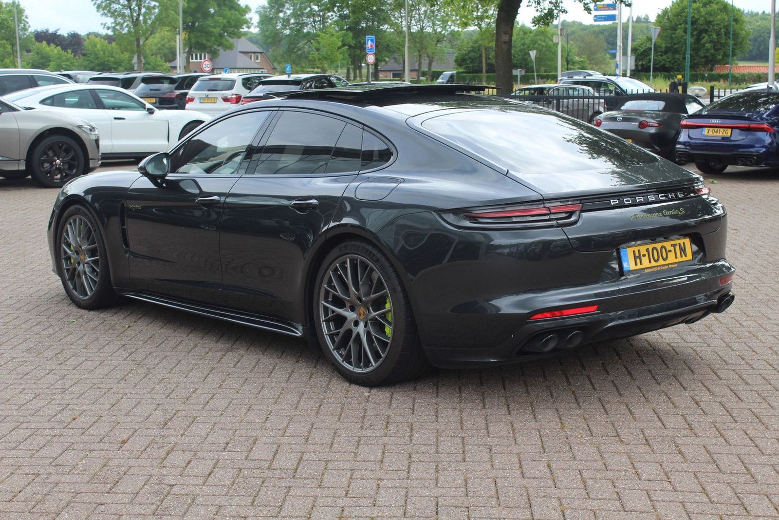 Porsche Panamera 4.0 Turbo S E-Hybrid / Panoramadak / 36 imagem 3