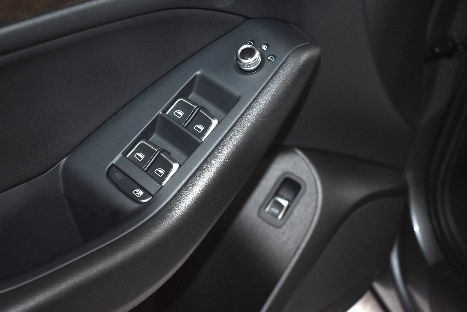 Fahrzeugabbildung Audi Q5 2.0 TFSI tiptronic quattro Panorama Leder AHK