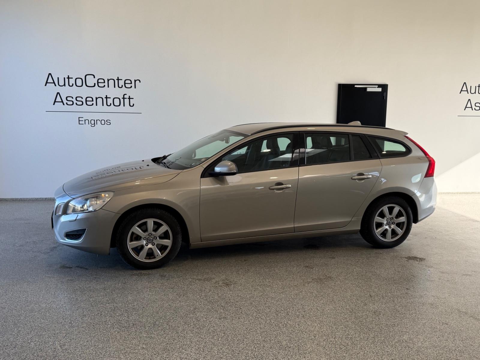 Volvo V60 Kombi T4 Xenon Leder Navi
