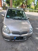 Toyota yaris automatik 2004. 1 Hand - gebrauchte Toyota Yaris aus dem Jahr 2004