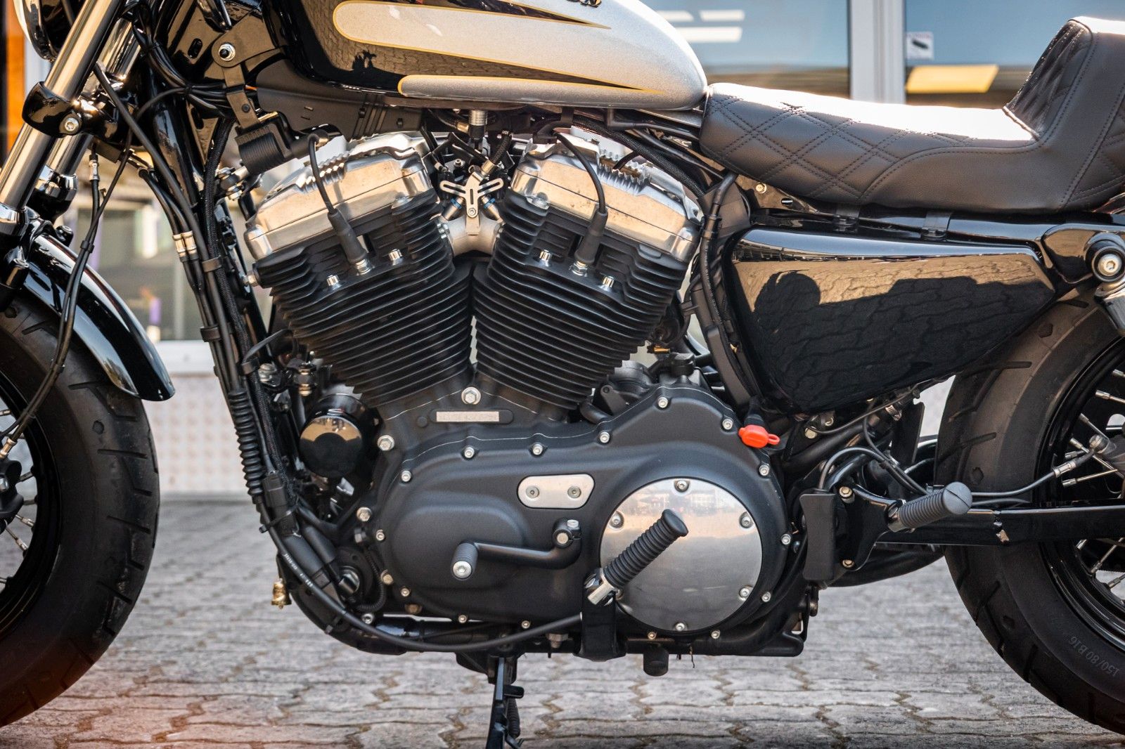 Fahrzeugabbildung Harley-Davidson XL1200X SPORTSTER FORTY-EIGHT - Remus -