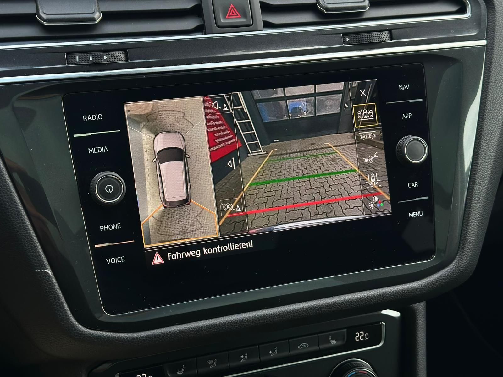 VW Tiguan Allspace 2.0TDI HIGHLINE 4M* LED#SHZ#KEYL - Image 22