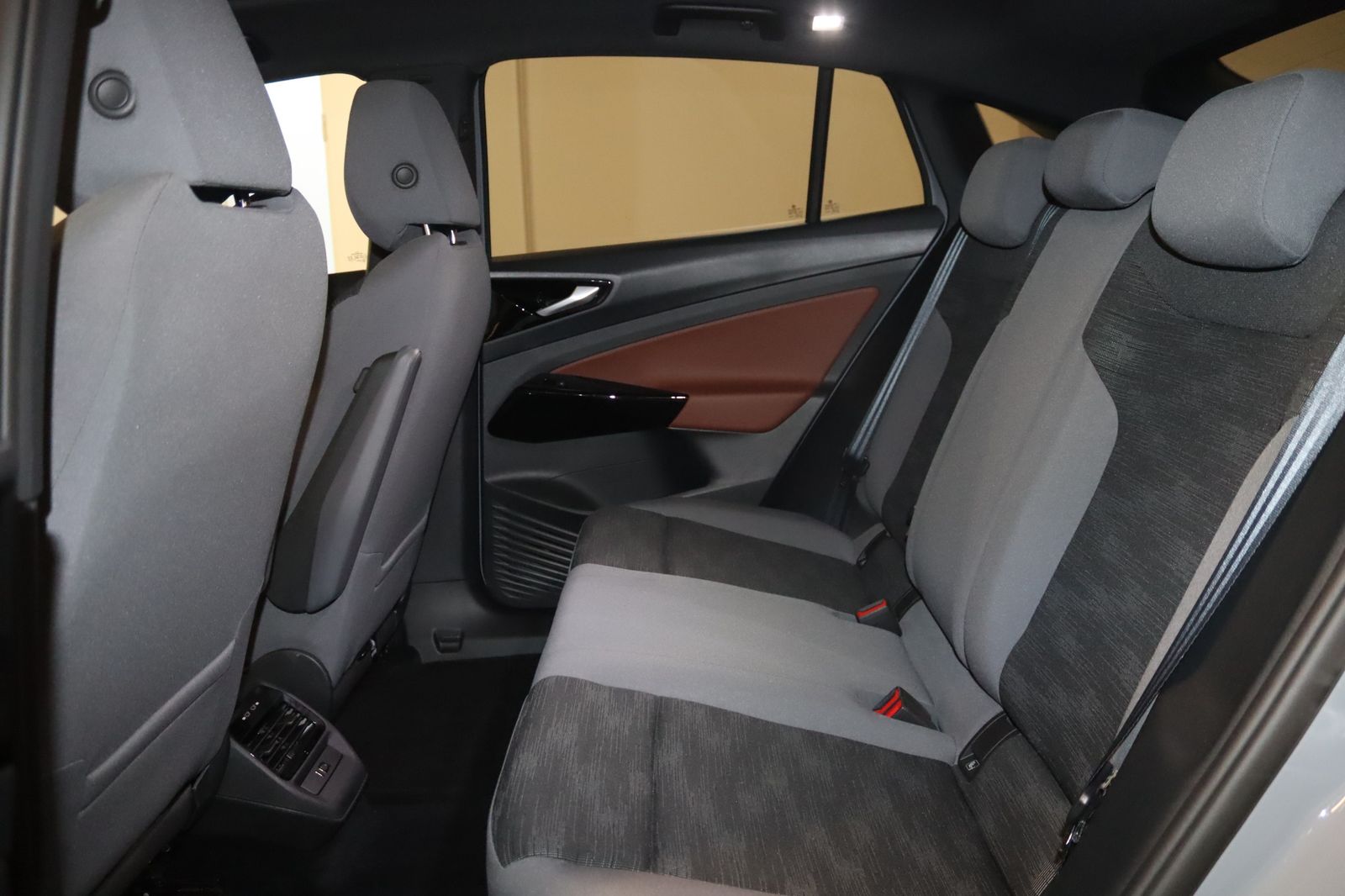 Volkswagen ID.5 Pro Performance 82 kw/h-PANO-IQ-ACC-AHK-NAV foto 11