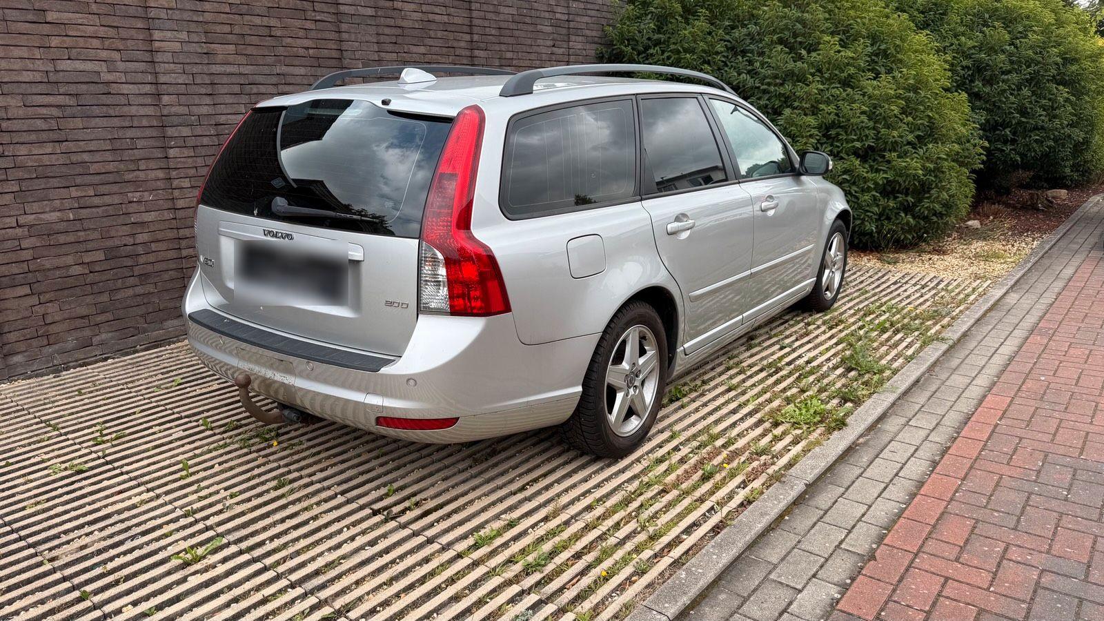 Volvo V50 2007 — interior