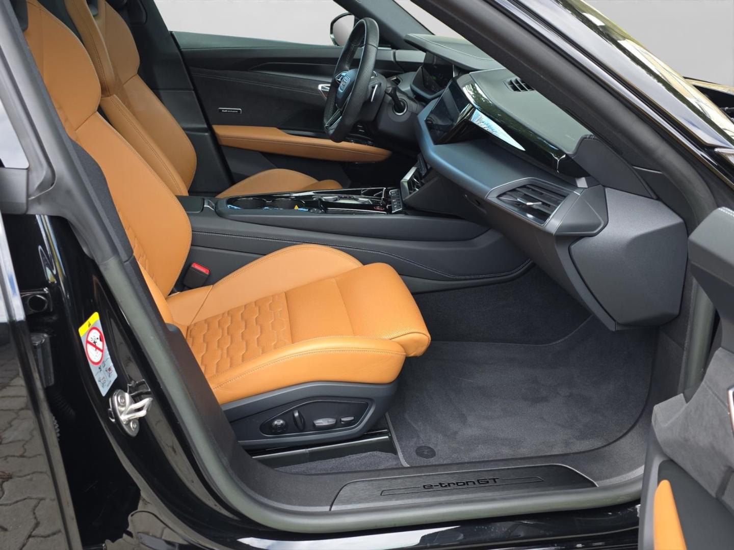 Audi e-tron GT quattro Alu LED Pano Navi ACC B&O Sitz
