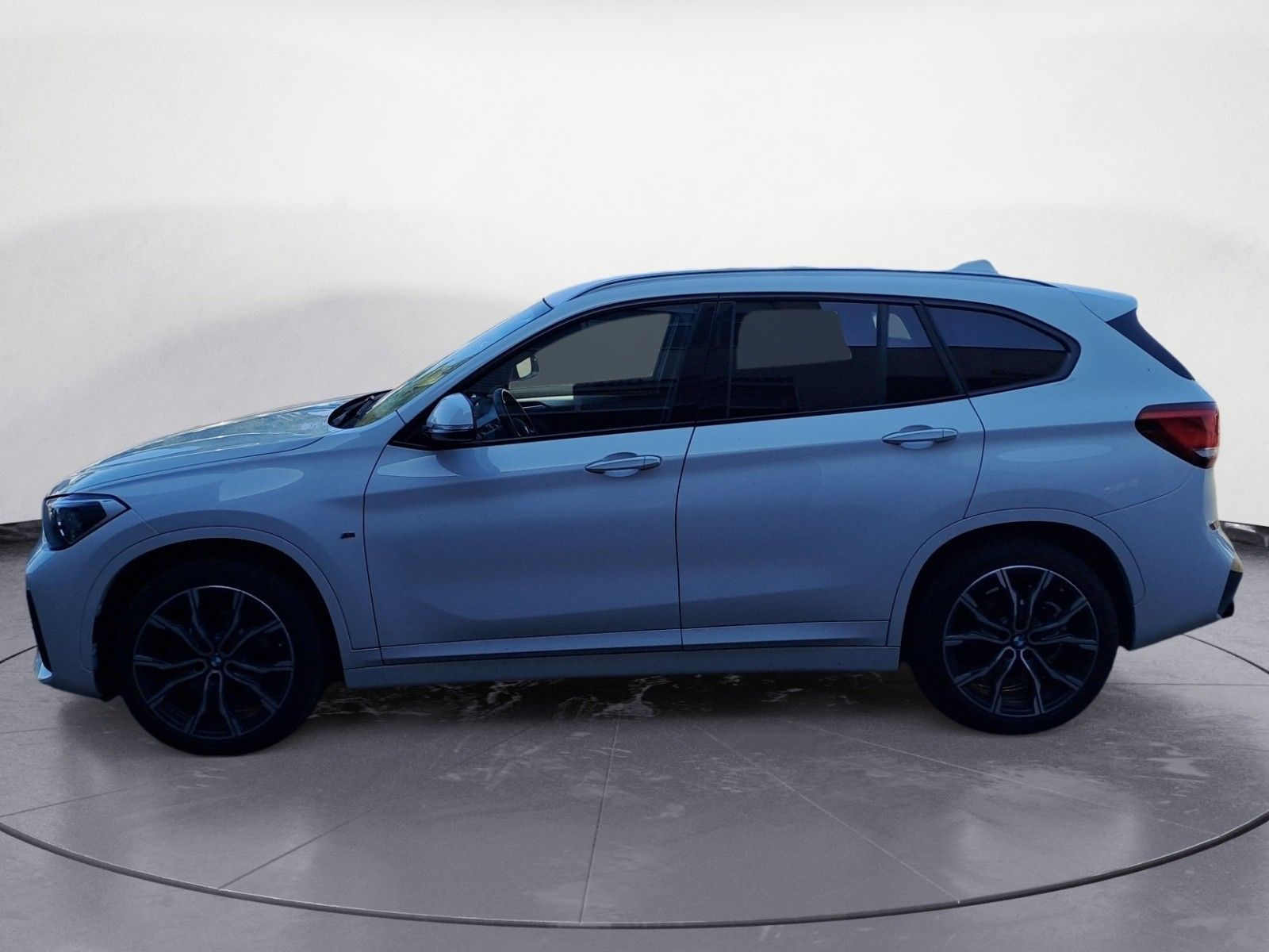 BMW X1 xDrive18d M Sport Aut. Klimaaut. Sportsitze imagem 3