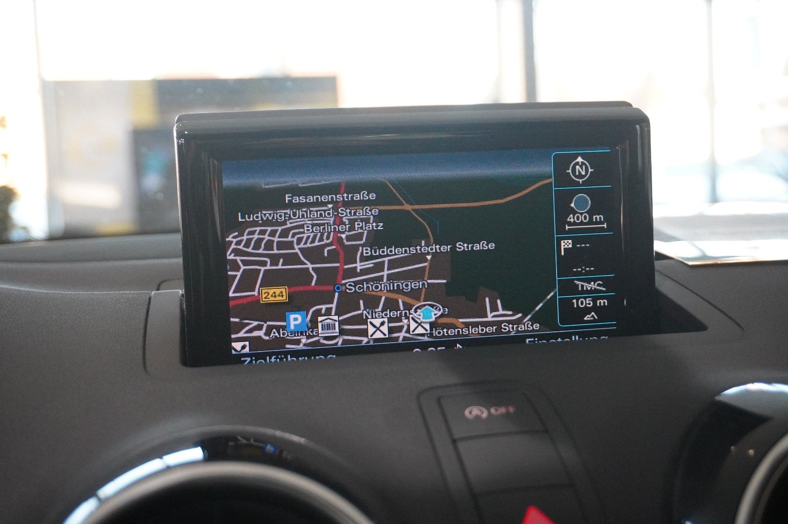 Fahrzeugabbildung Audi A1 1.4 TFSI NAVI/BI-XENON/SHZ/SPORT/PDC/TEMP/AHK