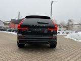 Volvo XC60 R-Design Recharge LED Nav Leder Head-up 360 - Volvo: Allradantrieb