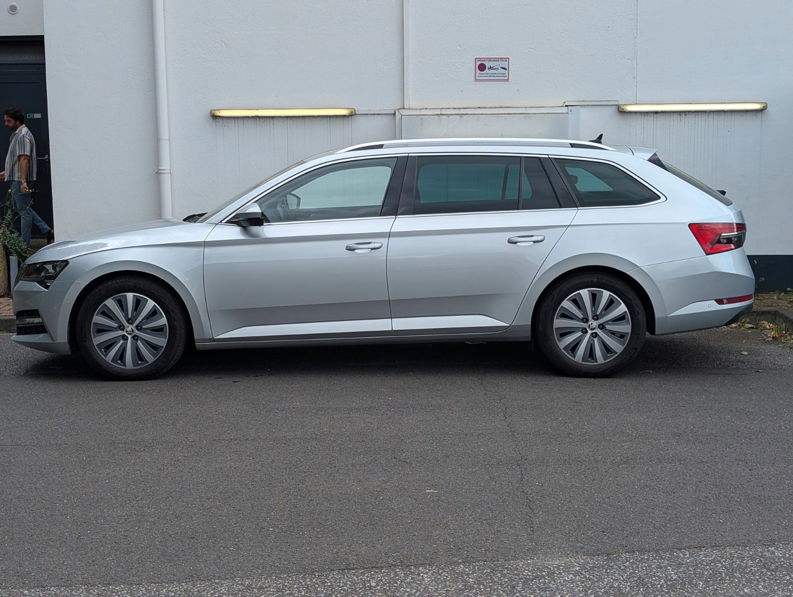 Skoda Superb Style iV AID/ACC/EHK/KeyLess/CANTON imagem 2