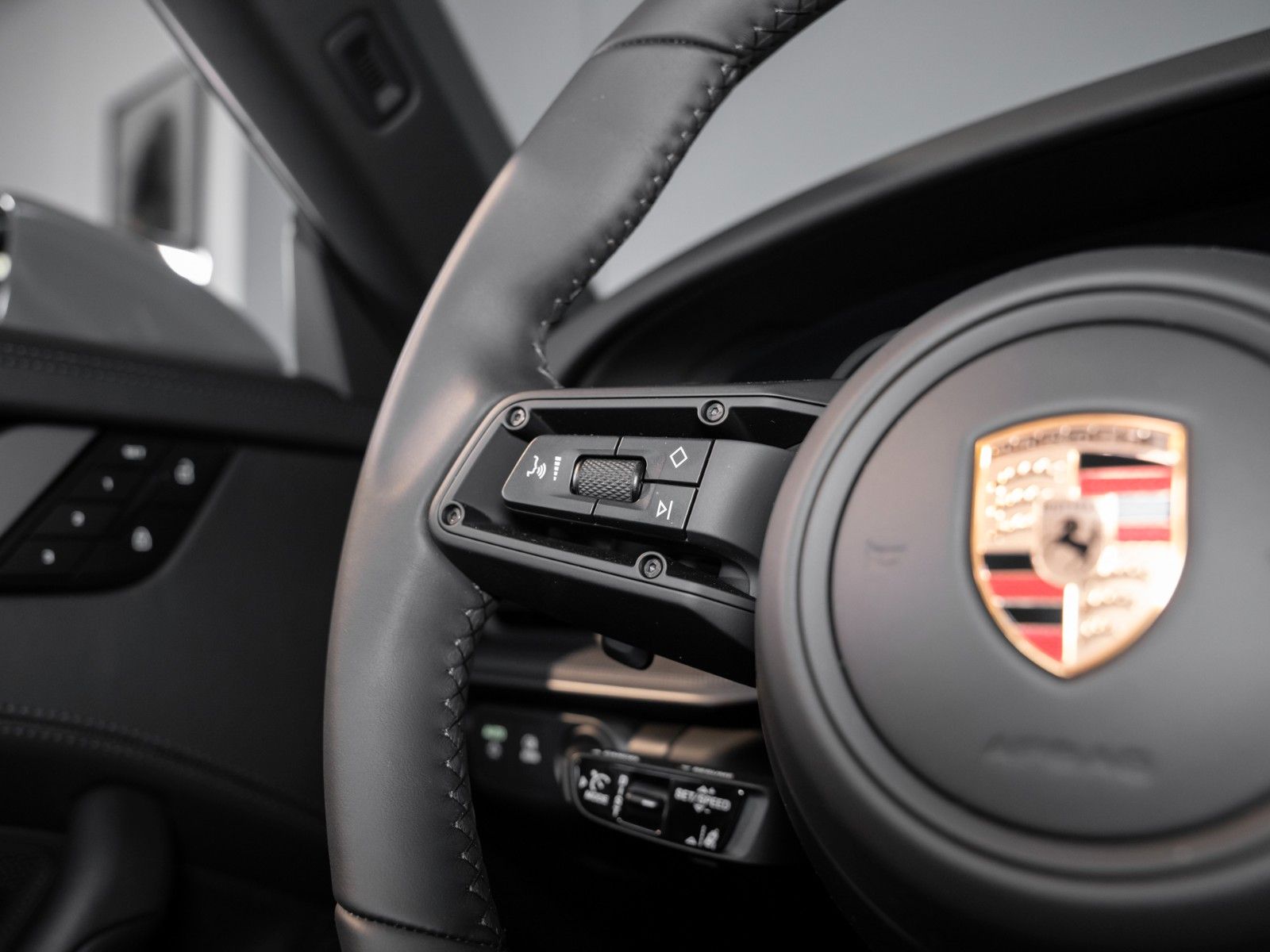 Porsche 992 - Bild 25