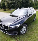 Volvo XC60 D4 AWD Momentum  - Volvo XC60 mit Diesel-Antrieb: Geländewagen, Awd Momentum