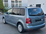 Volkswagen VW TOURAN  HU NEU/AUSTAUSCH MOTOR/KLIMA//6 GANG - Volkswagen Touran: Motor
