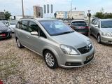 Opel Zafira 1.8 Edition Plus 7-Sitzer Bi-Xenon Sitzh. - Opel Zafira: Edition Plus