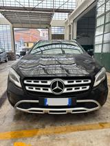Mercedes-Benz Mercedes-benz GLA 180 Premium - Mercedes-Benz GLA 180 Kombi Gebrauchtwagen