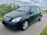 Mercedes-Benz B180 CDI TÜV NEU Automatik Navi Ahk - Mercedes-Benz B 180 aus 2008