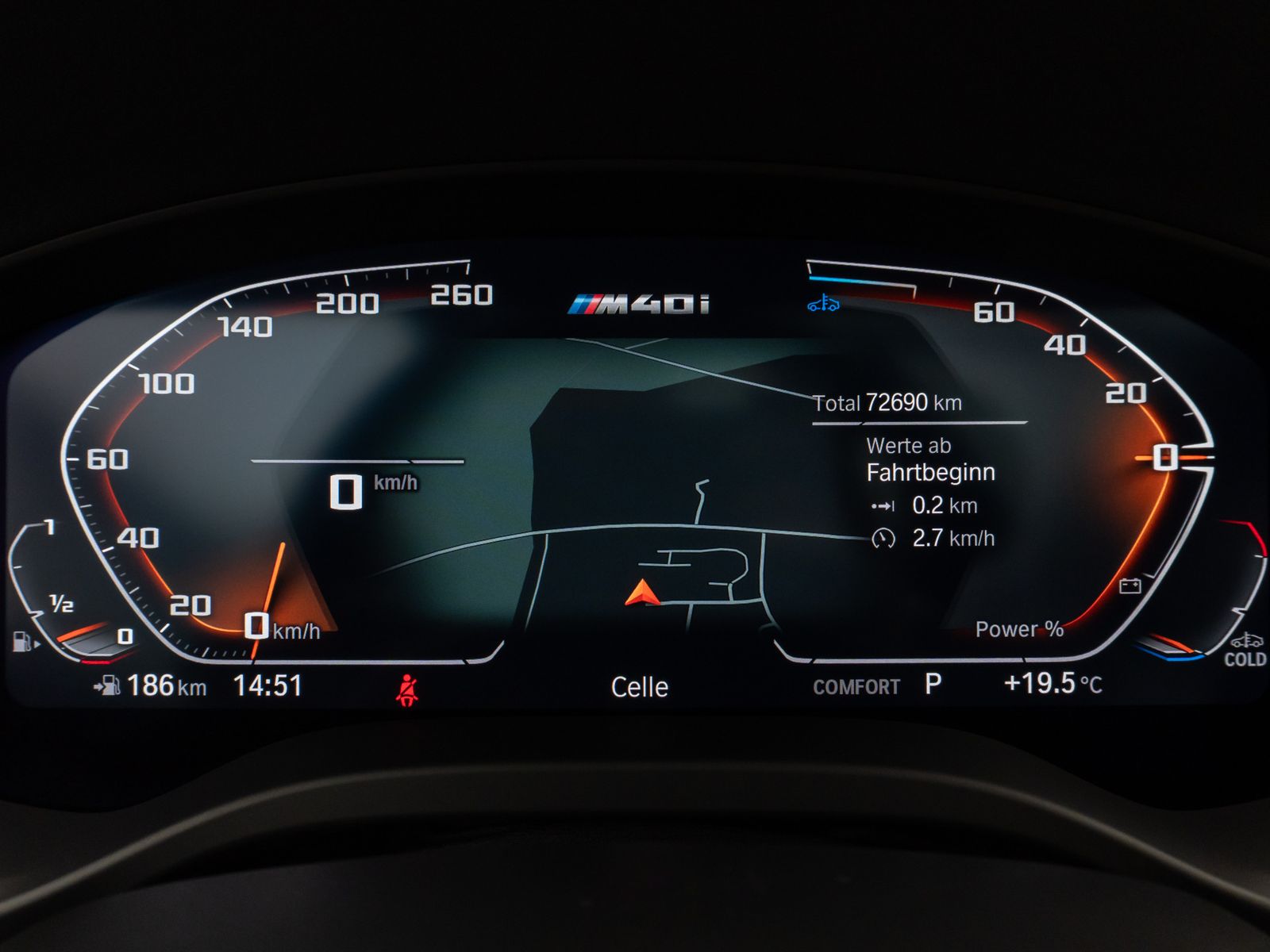 Fahrzeugabbildung BMW X3 M40i  Panorama Kamera HUD DAB H/K Komfort 20"