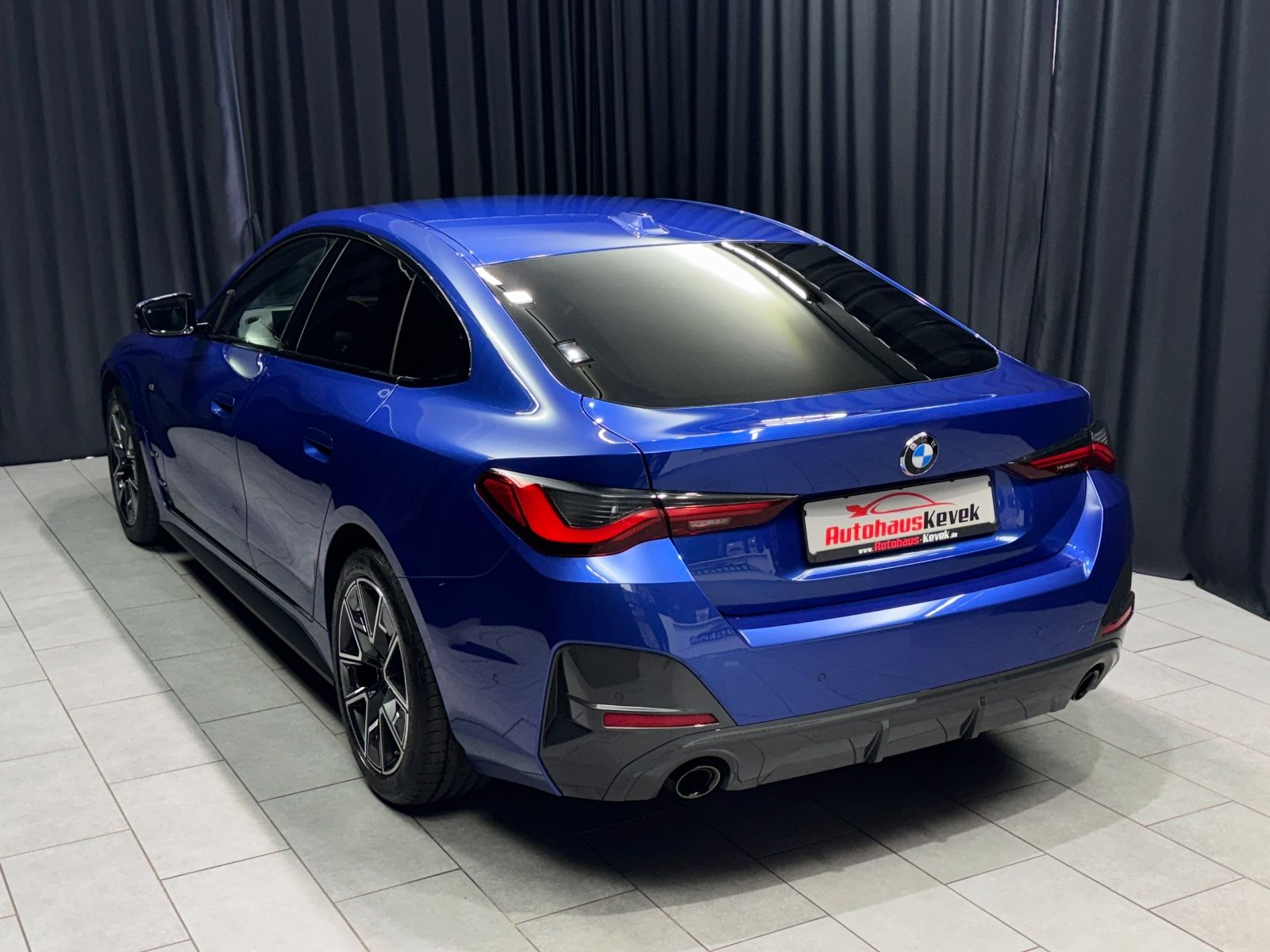 Fahrzeugabbildung BMW 420d Gran Coupe xDrive M SPORT|CURVED|ACC|