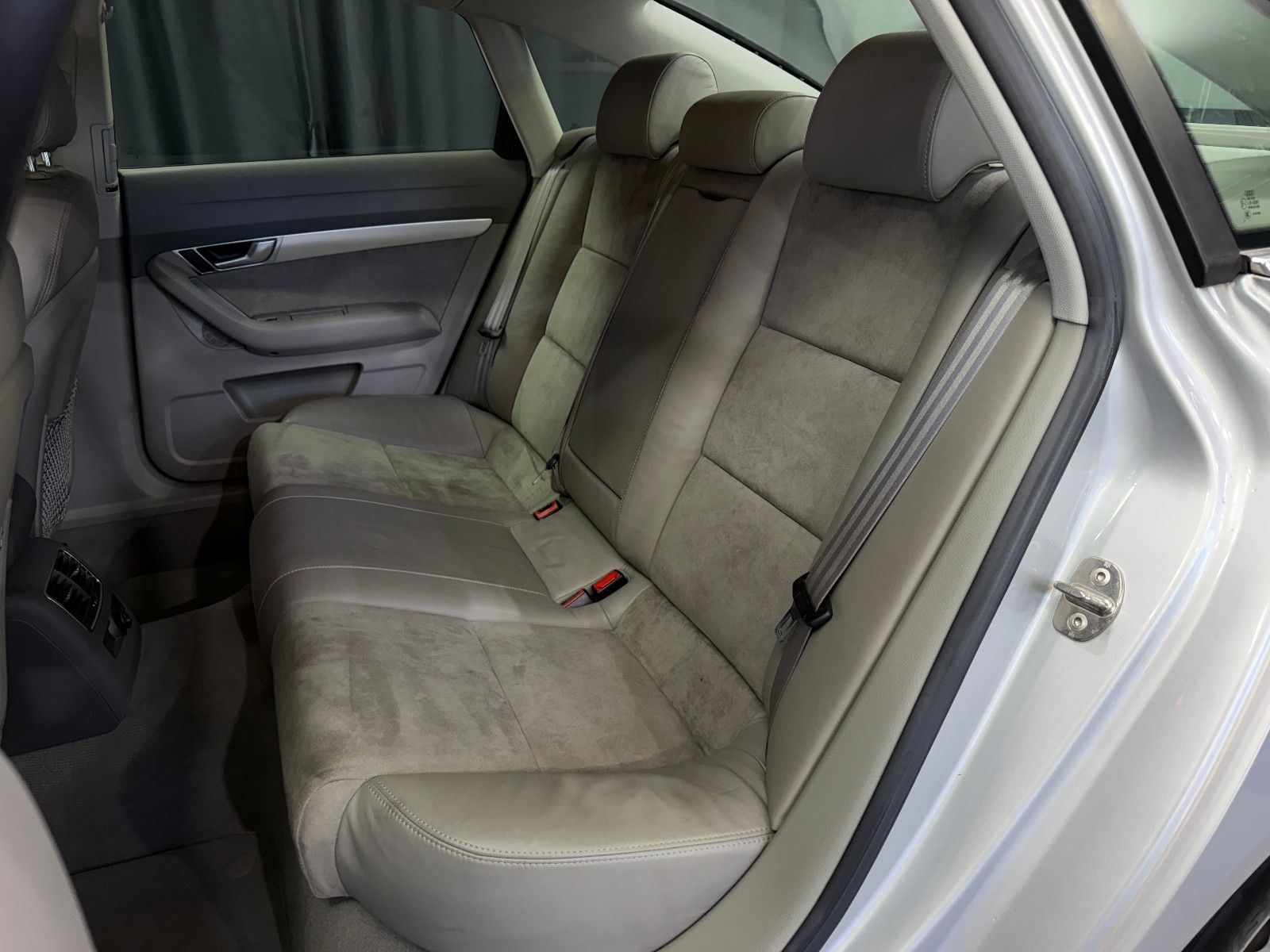 Fahrzeugabbildung Audi A6 Lim. 3.0 TDI quattro|D-FZG|U-FREI|PDC|TÜV Neu