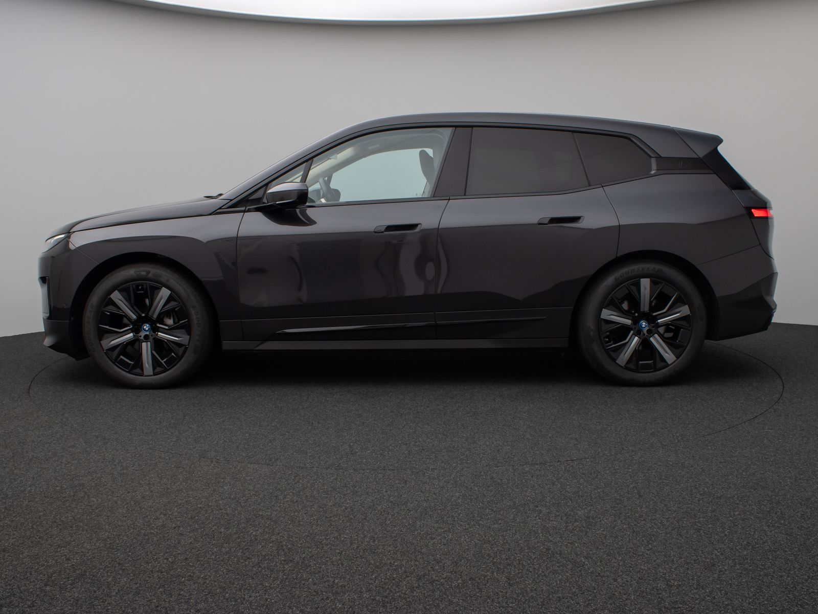 Fahrzeugabbildung BMW iX xD40 Laser 360° H/K DAB SoftCl ACC AHK 21Zoll
