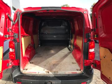 Fahrzeugabbildung Citroën Jumpy Kasten Profi XL L3 AHK Bluetooth uvm
