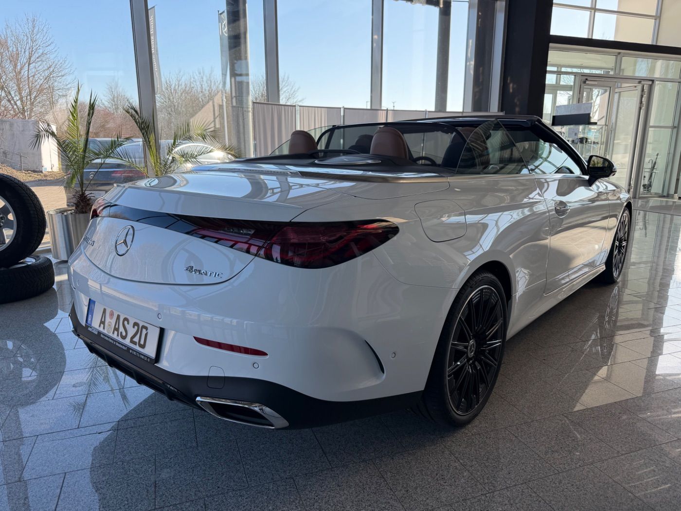 Mercedes-Benz CLE 300 4Matic Cabrio AMG Burmester Night 360° foto 3