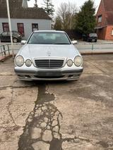 Mercedes-Benz Mercedes Benz E200 - gebrauchte Mercedes-Benz E 200 aus dem Jahr 2002
