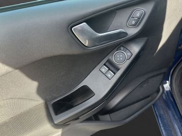 Ford Fiesta 1.1 Cool & Connect PDC+SpurH+KlimaA