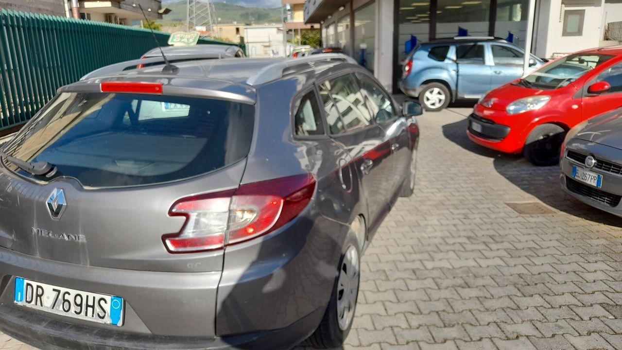 Renault Megane 2011 — engine 1.461 cm³, 110 HP (81kW)