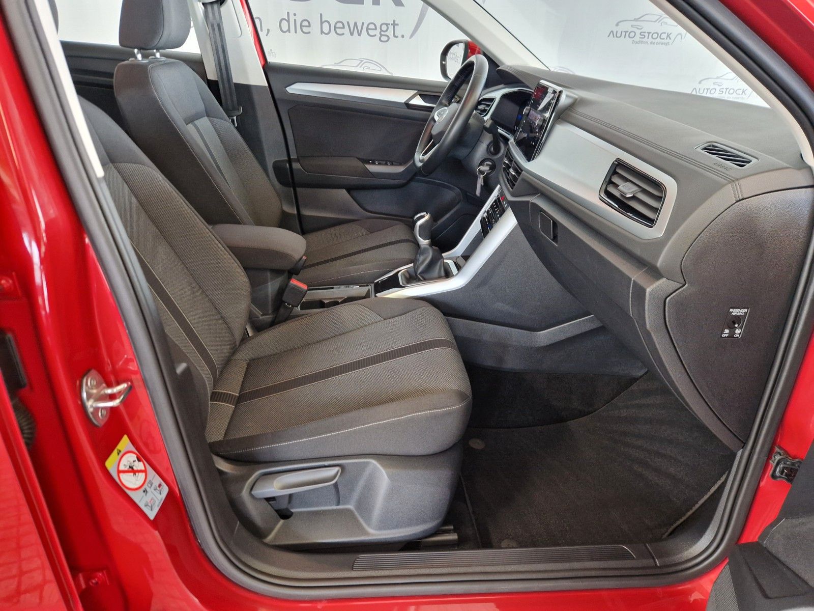 Volkswagen T-Roc 1.0 TSI Life LED PDC Navi Sitzheiz. App Co foto 15