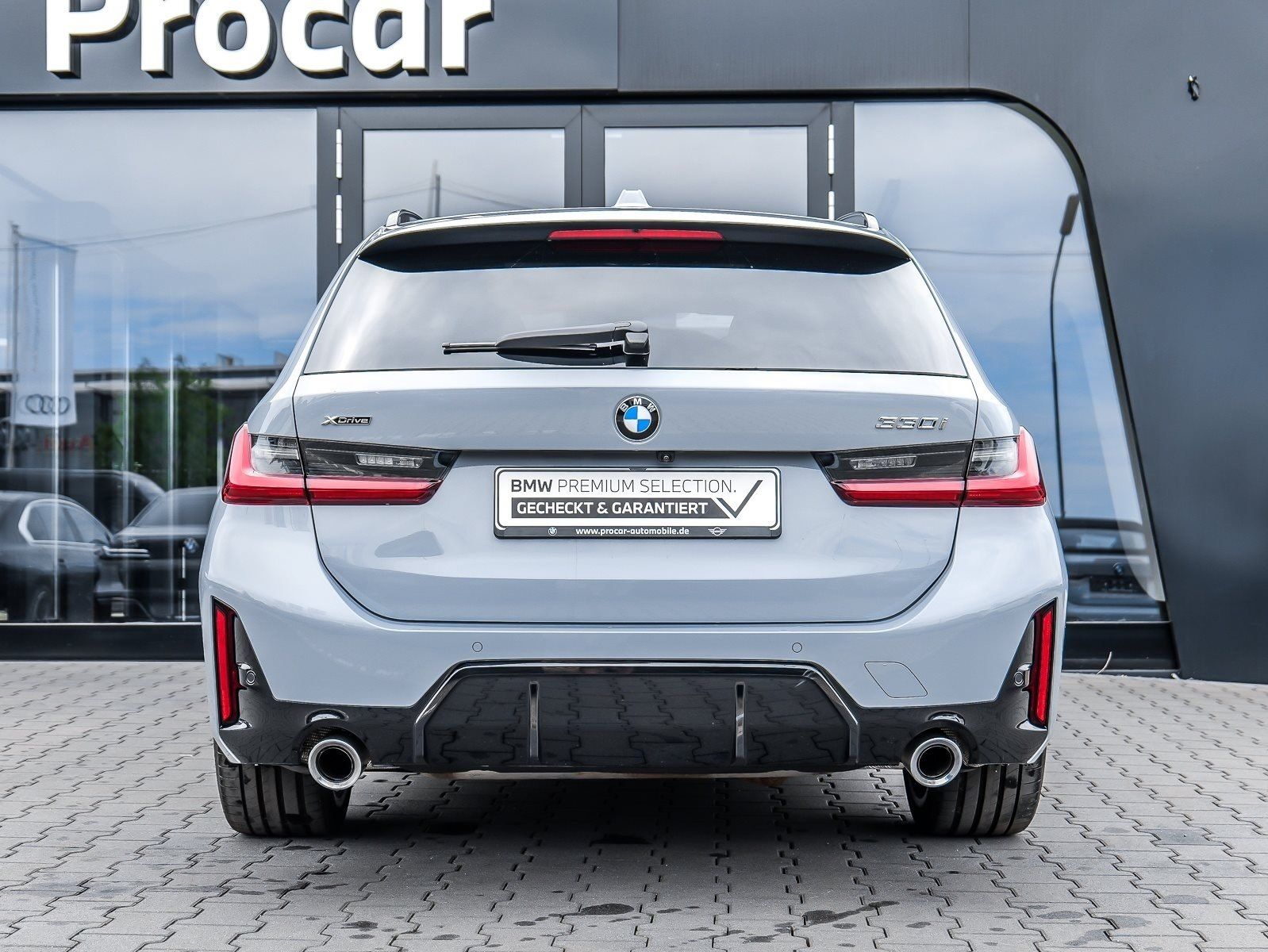 BMW 330 - Bild 11