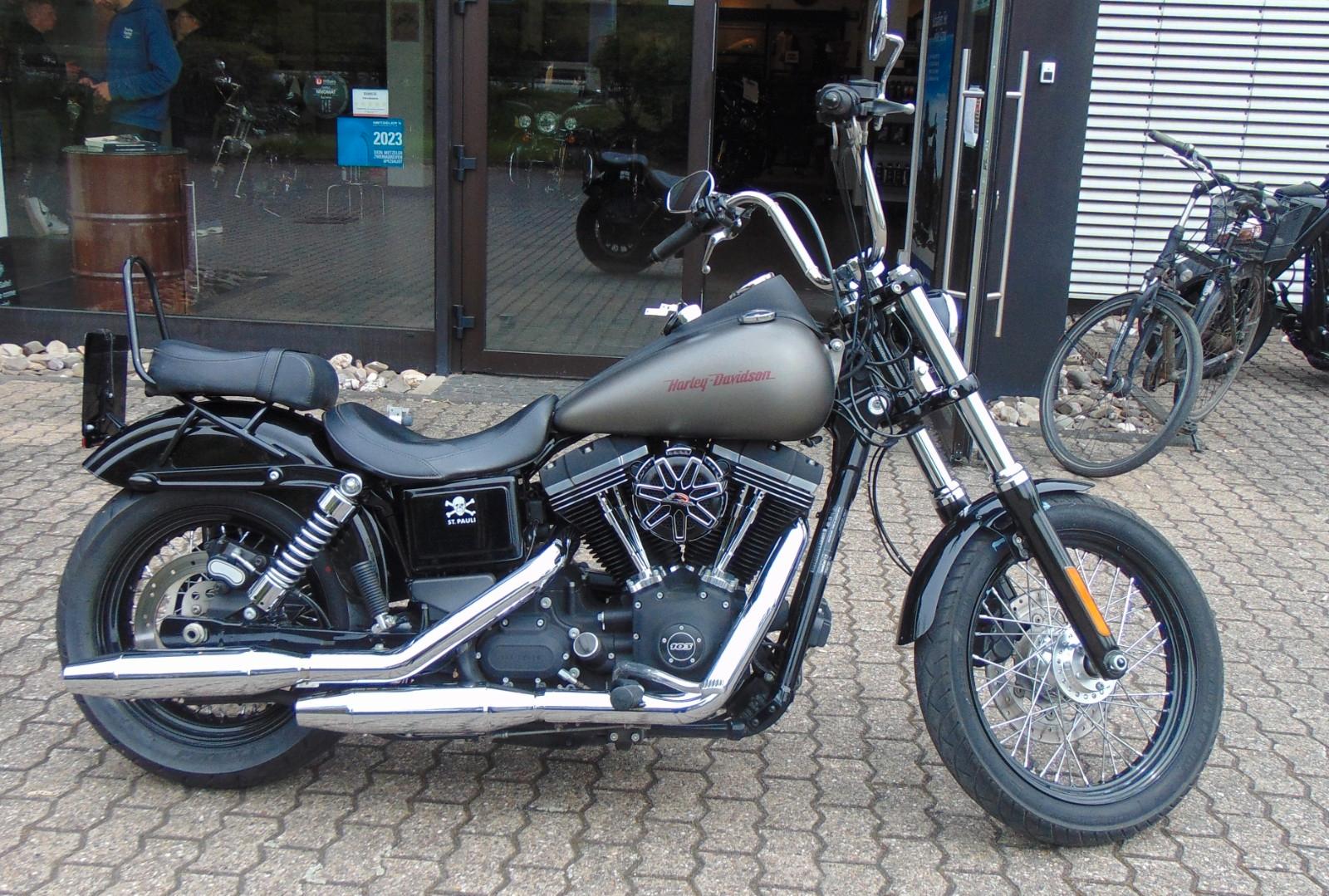 Harley-Davidson FXDB Streeet Bob