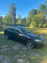 BMW 325i E90 Facelift Automatik - BMW 3er E90 mit Facelift