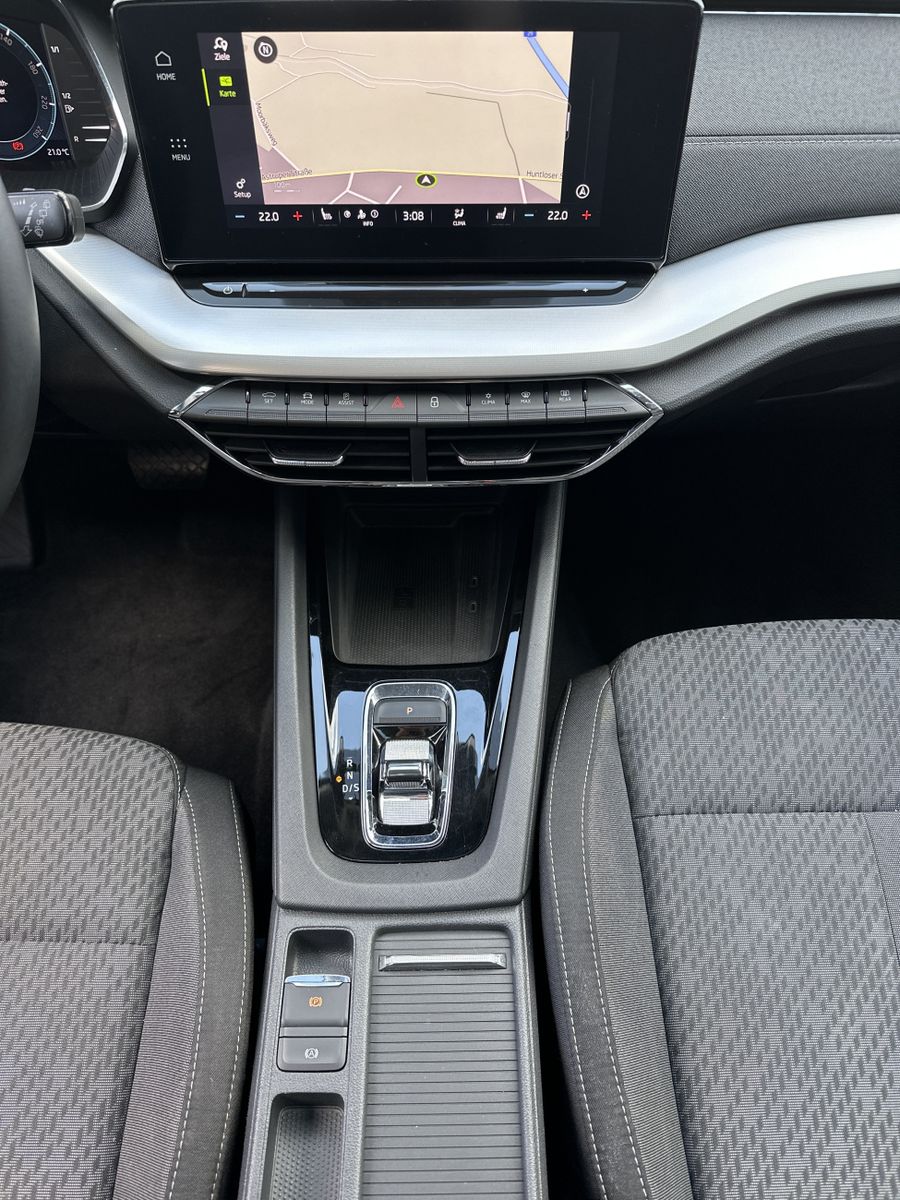 Fahrzeugabbildung SKODA Octavia Combi 2.0 TDI DSG NAV+LED+AHK+PANO+CANTO