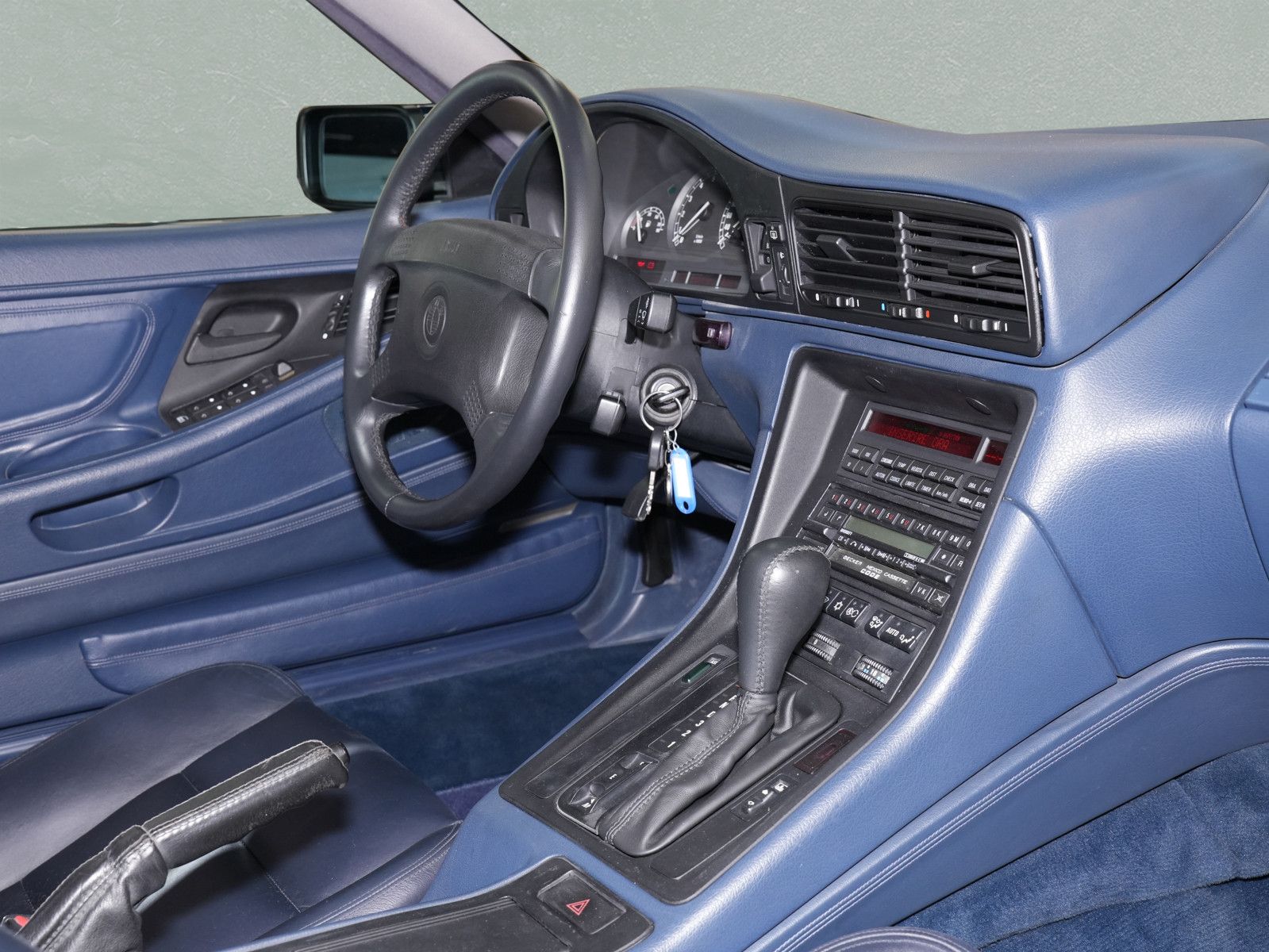 Fahrzeugabbildung BMW 850 i Automatik - elektr. SD | AHK abnehmbar