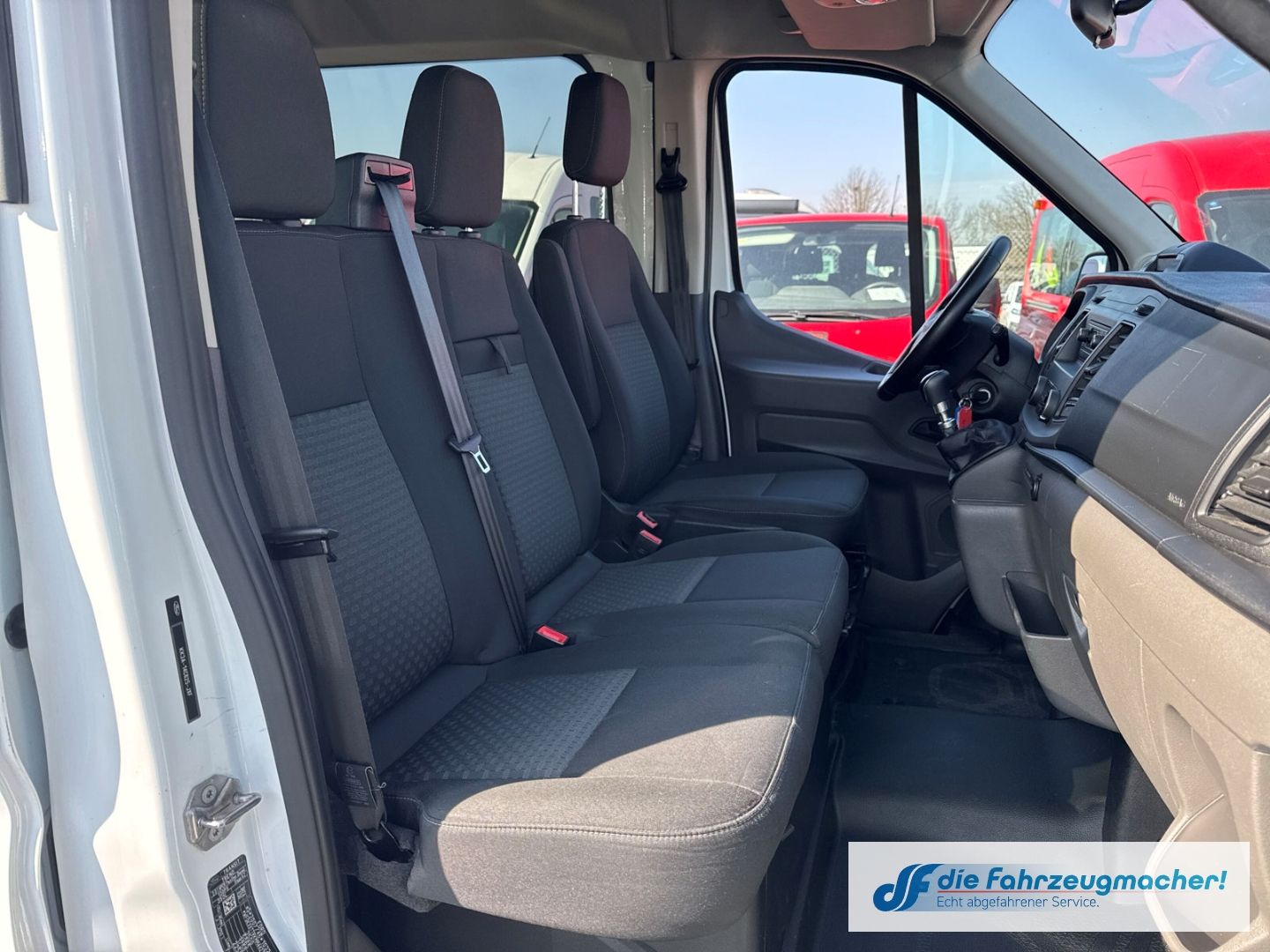 Fahrzeugabbildung Ford Transit Kombi 350 L3 Trend Lift Temp Tel.-Vorb.