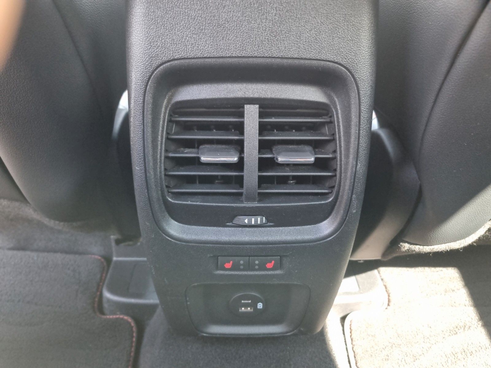 Fahrzeugabbildung Ford Kuga Plug-In Hybrid ST-Line X