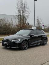 Audi RS3 SPORTBACK SCHALE CARBON FULL PANO MATRIX  - Audi RS3 aus 2025
