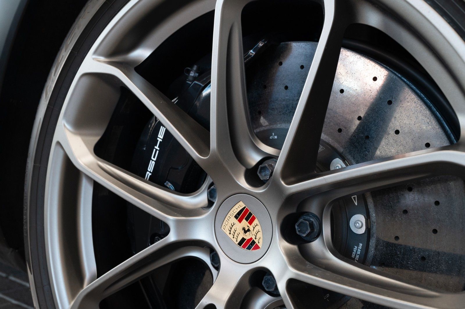 Porsche Cayenne Coupe Turbo GT|SPORT-CHRONO|CARBON|1.HD foto 11
