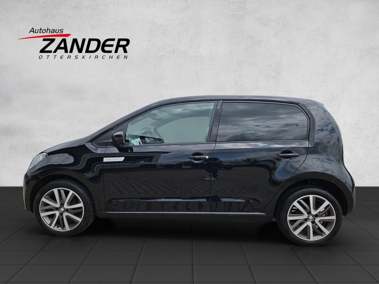 Fahrzeugabbildung SEAT Mii electric Plus + Batteriezertifikat