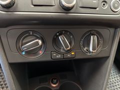 VW Polo V CrossPolo 1er Hand/Standheizung/NAVI/PDC