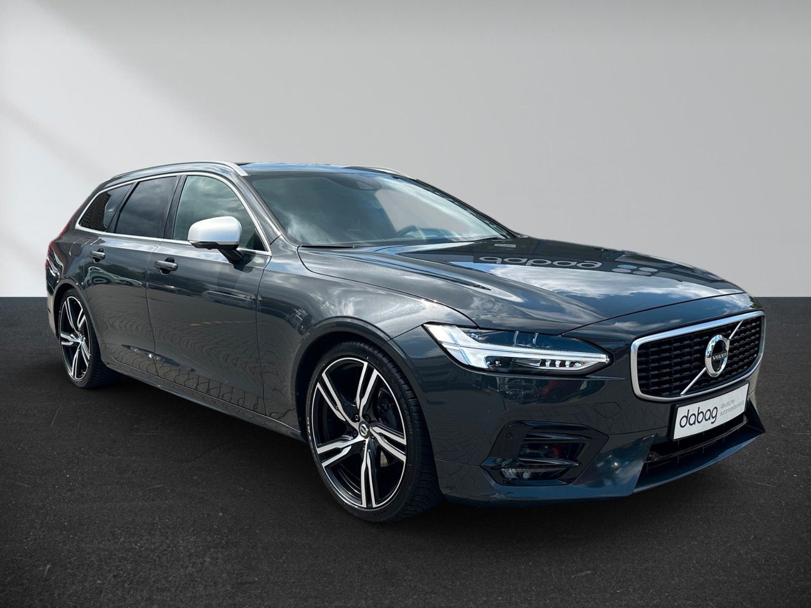 Volvo V90 Kombi R Design – Bild 2