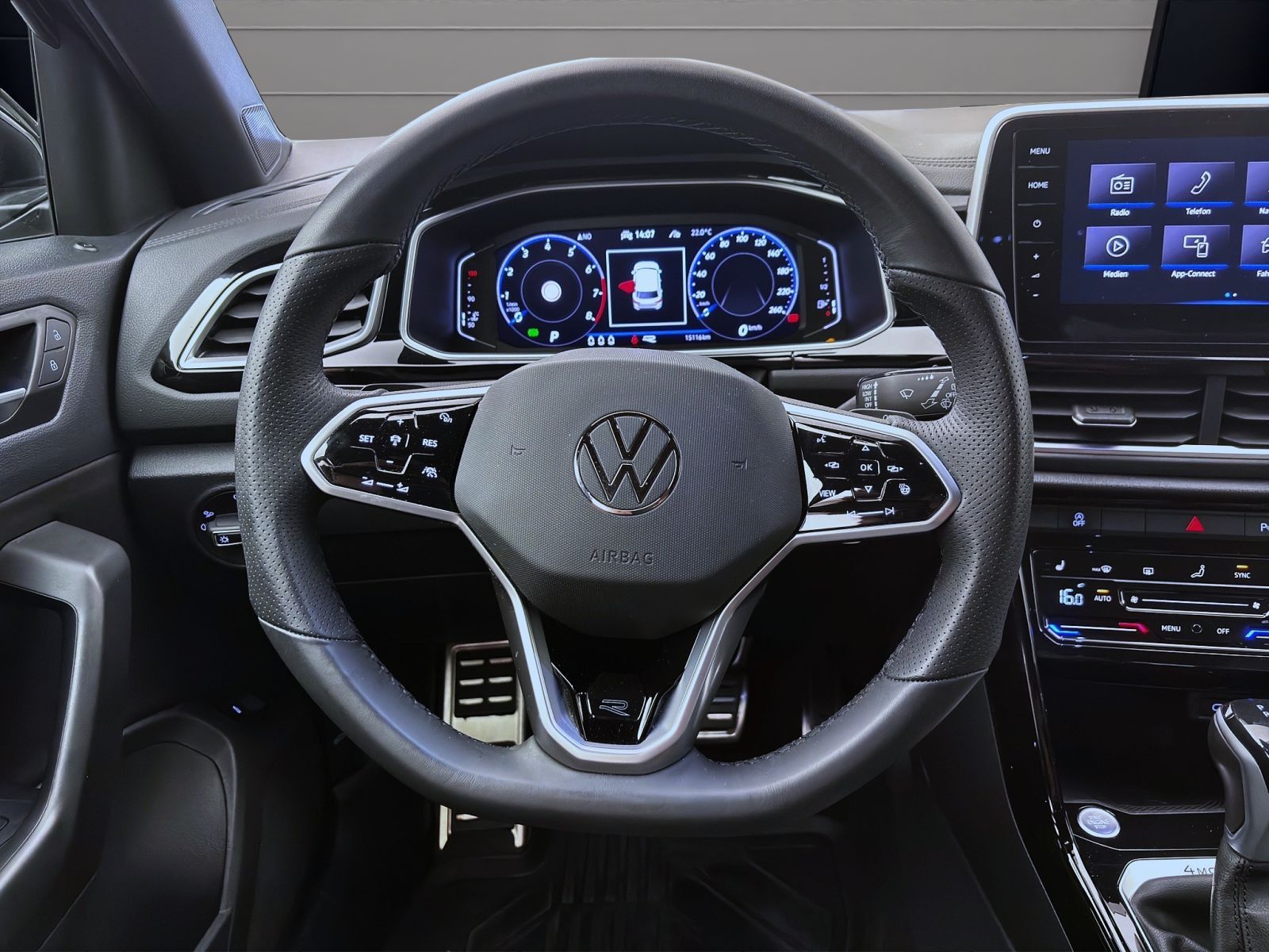Volkswagen T-Roc - Bild 12