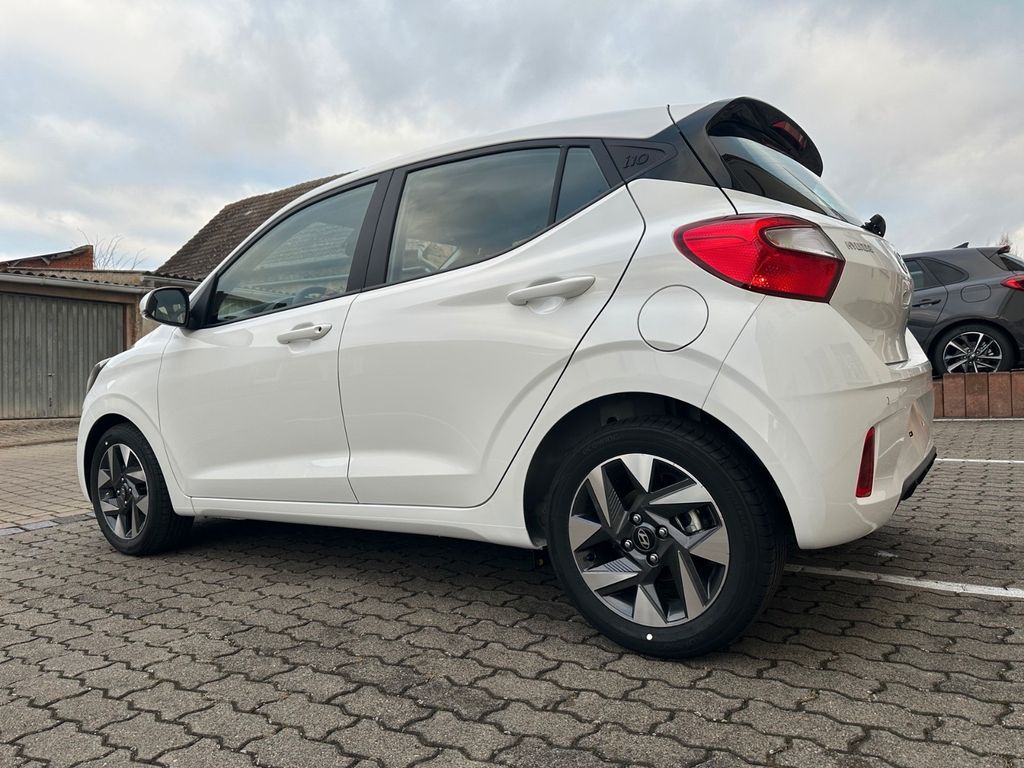 Hyundai i10 1.0 FACELIFT TREND INCL. NAVIGATION