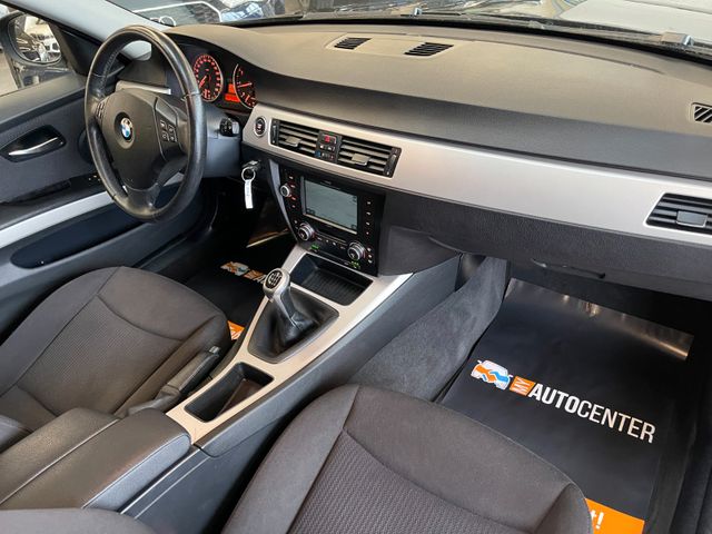 BMW 318i  Touring *NAVI*KLIMA*TEMPOMAT*>SZHZ*